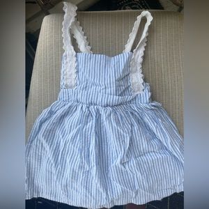 Sweet, flowy-bottom tank. Emma’s Garden, 4t.